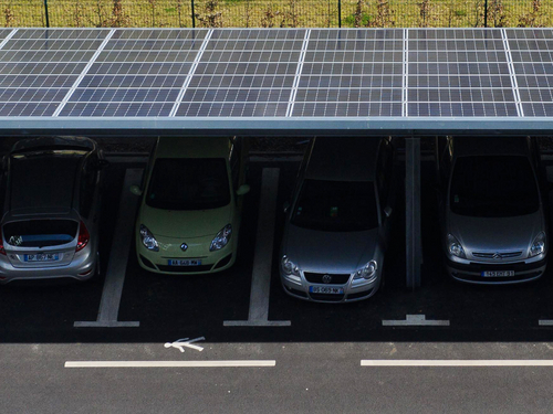 Le solaire photovoltaïque sur les parkings franciliens